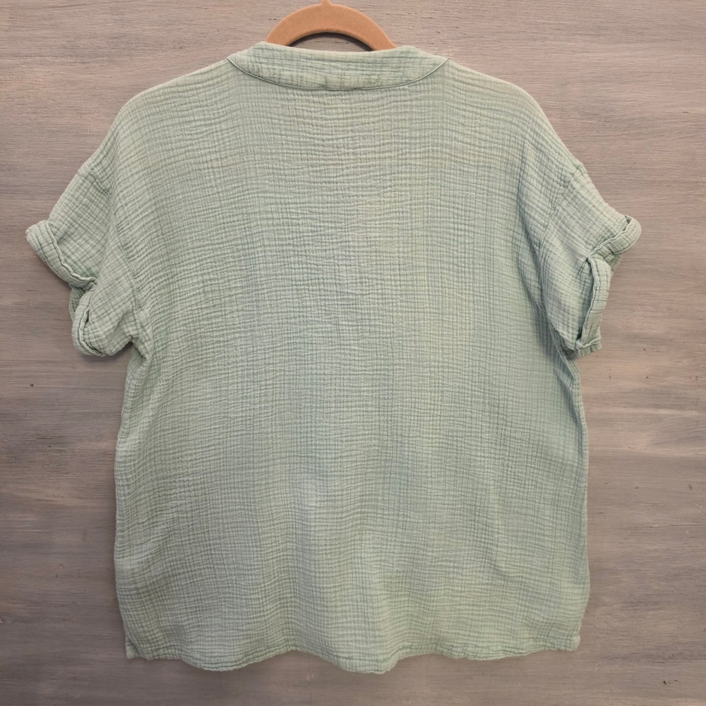 Wonderly 100% Cotton Sage Green Muslin Vneck High Low Blouse Size Medium GC - Picture 5 of 7
